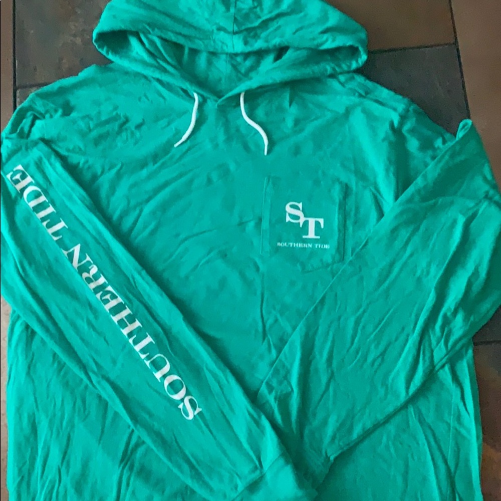 Southern Tide hoodie